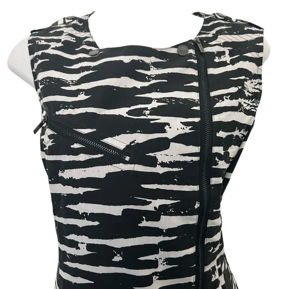 Calvin Klein black white sleeveless sheath dress size 6 zipper accent career - Picture 2 of 10